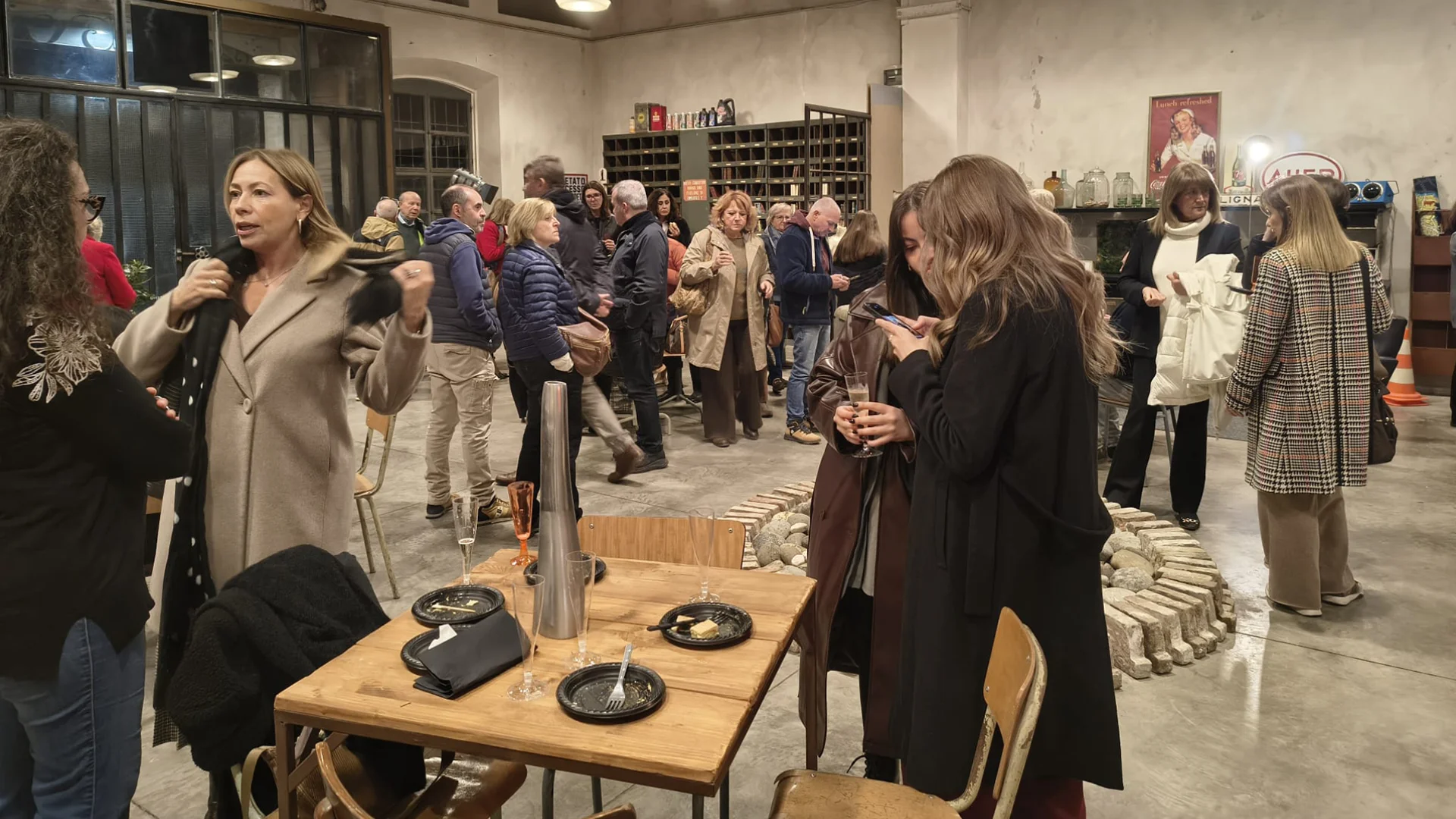 Inaugurazione mostra di Oscar Salerni presso Il Capanno di Manuel Roncoroni - foto 1